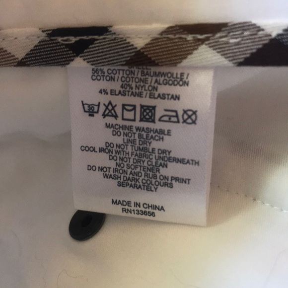 “AQUASCUTUM ” of London Ladies White Pants. - Picture 10 of 13